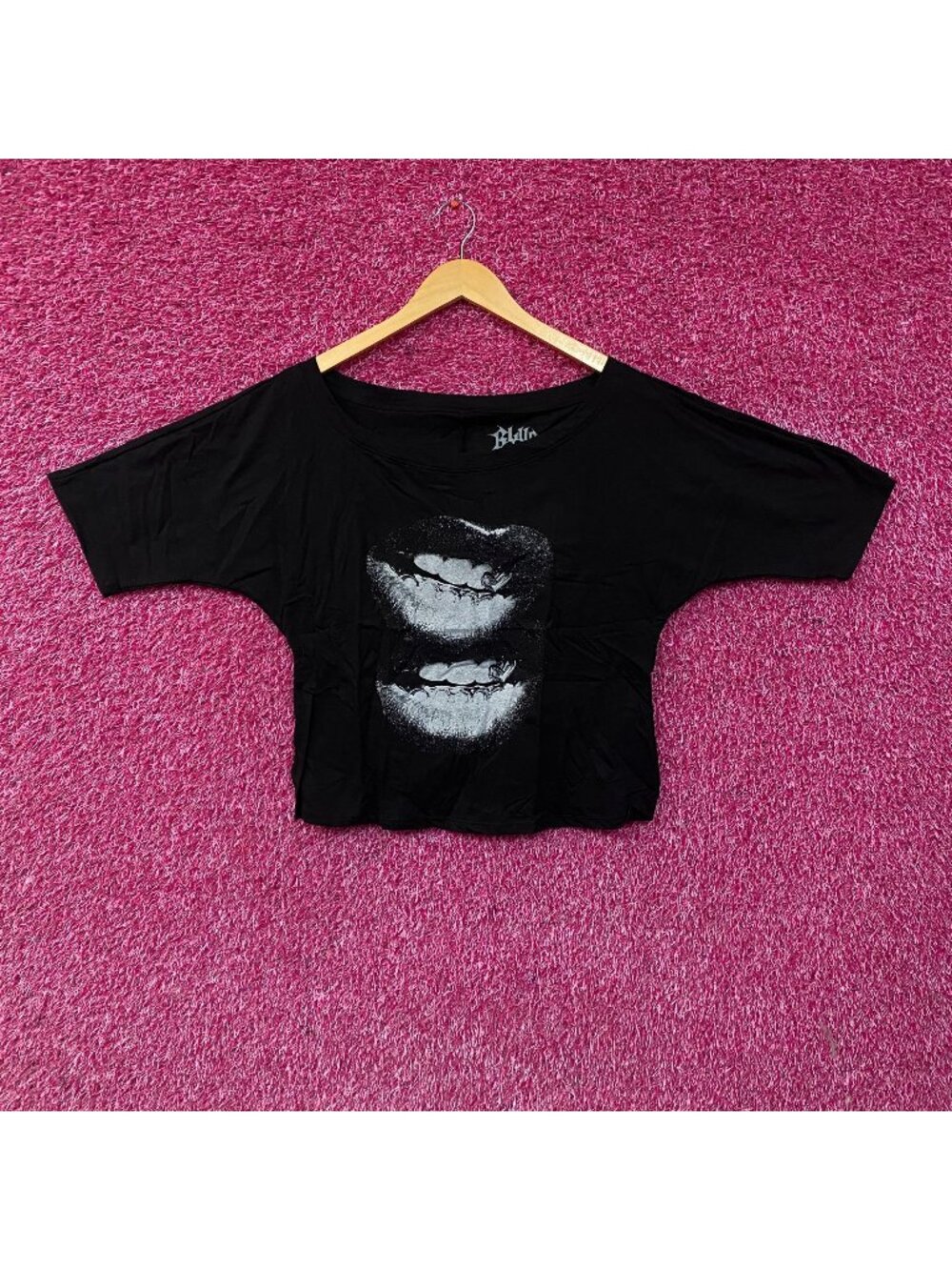 Beyoncé's Blue Ivy Carter (BIC) Loose Crop Medium